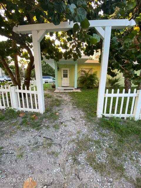 423 Wilson Avenue - Photo 2 of 10