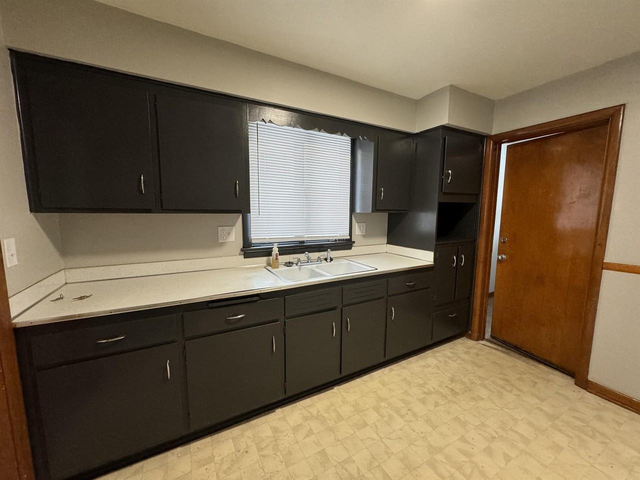 1911 East State Street # 2 - Photo 3 of 7