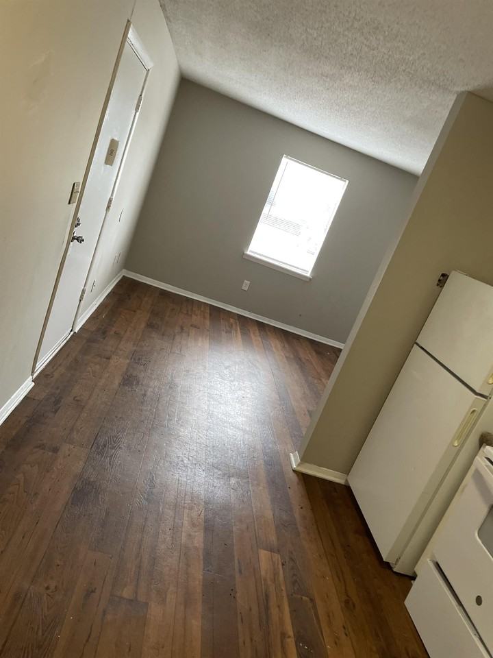 3815 Newson Road Southwest - Photo 3 of 4