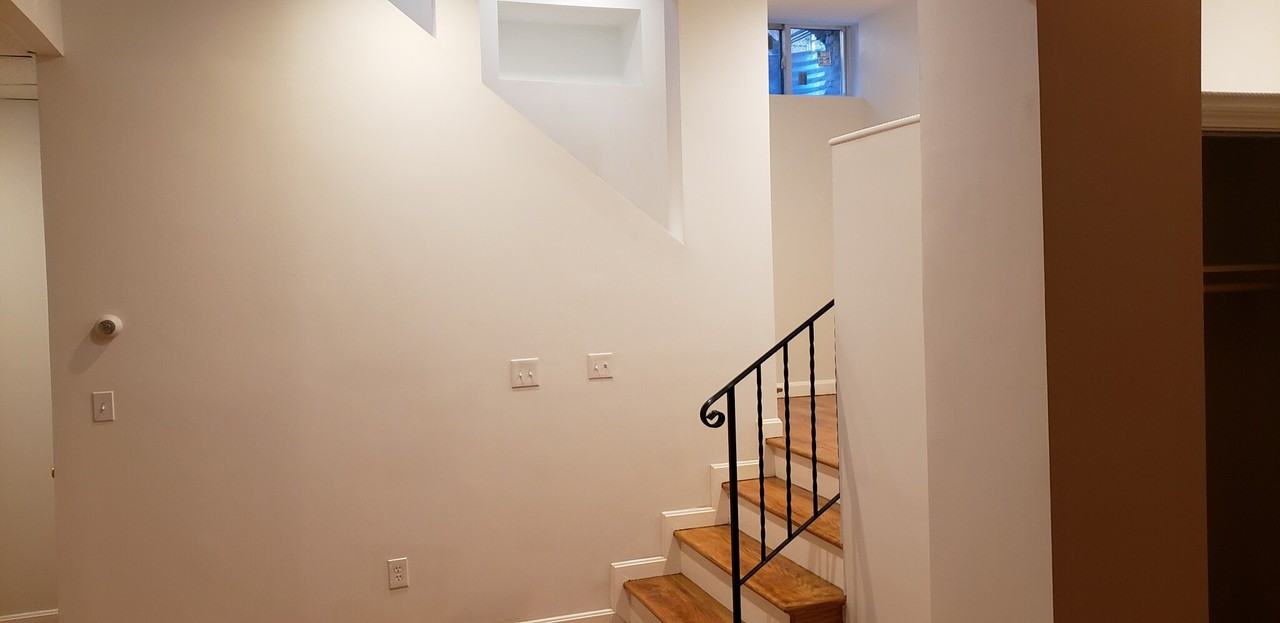 28 Fleet St #B - Photo 5 of 21