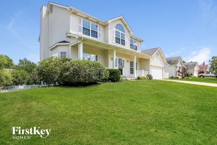 145 Sanctuary Dr - Photo 2 of 15