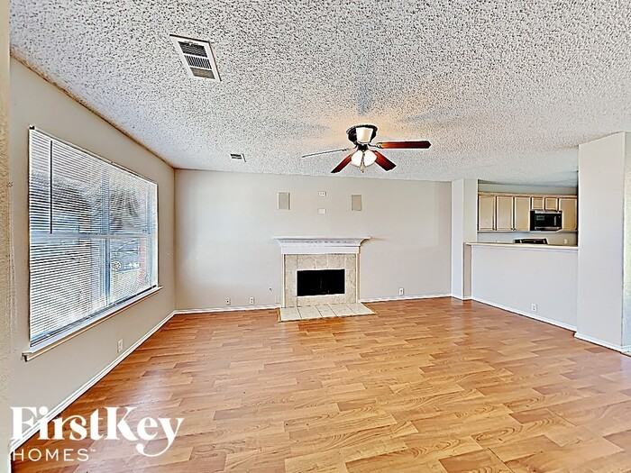 1405 Kilkenny Dr - Photo 2 of 17
