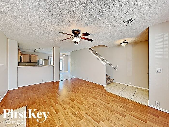 1405 Kilkenny Dr - Photo 3 of 17