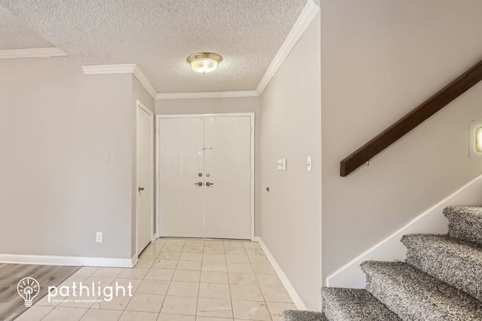 3144 W Betty Elyse Ln - Photo 2 of 26
