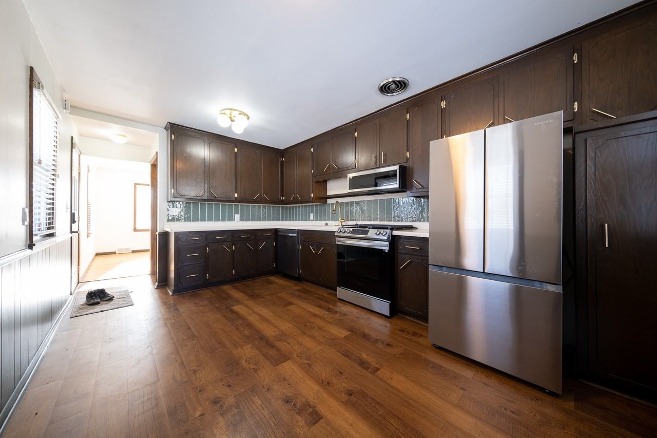 130 W 86th St #1 - Photo 5 of 30