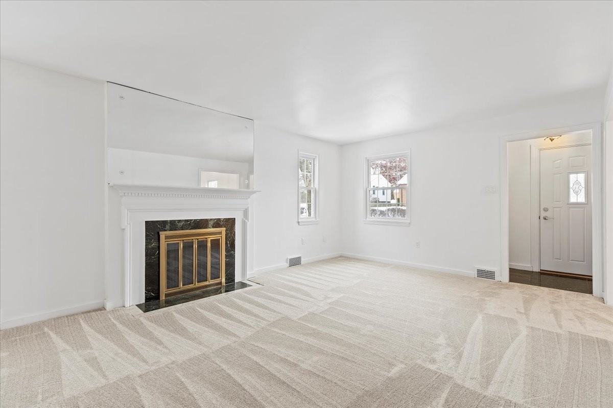 1138 Windermere Dr #NA - Photo 3 of 21