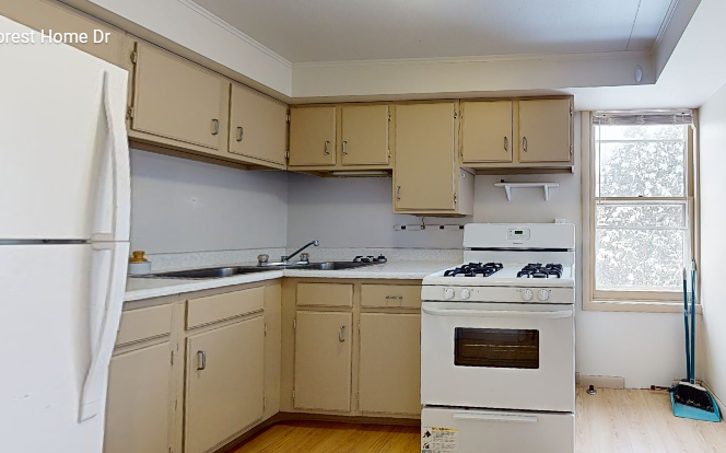130 Forest Home Dr #A - Photo 3 of 7