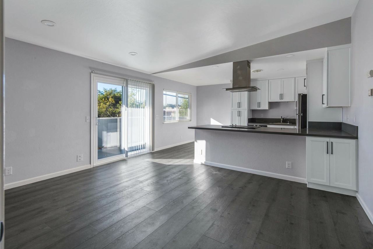 724 Central - Photo 2 of 28