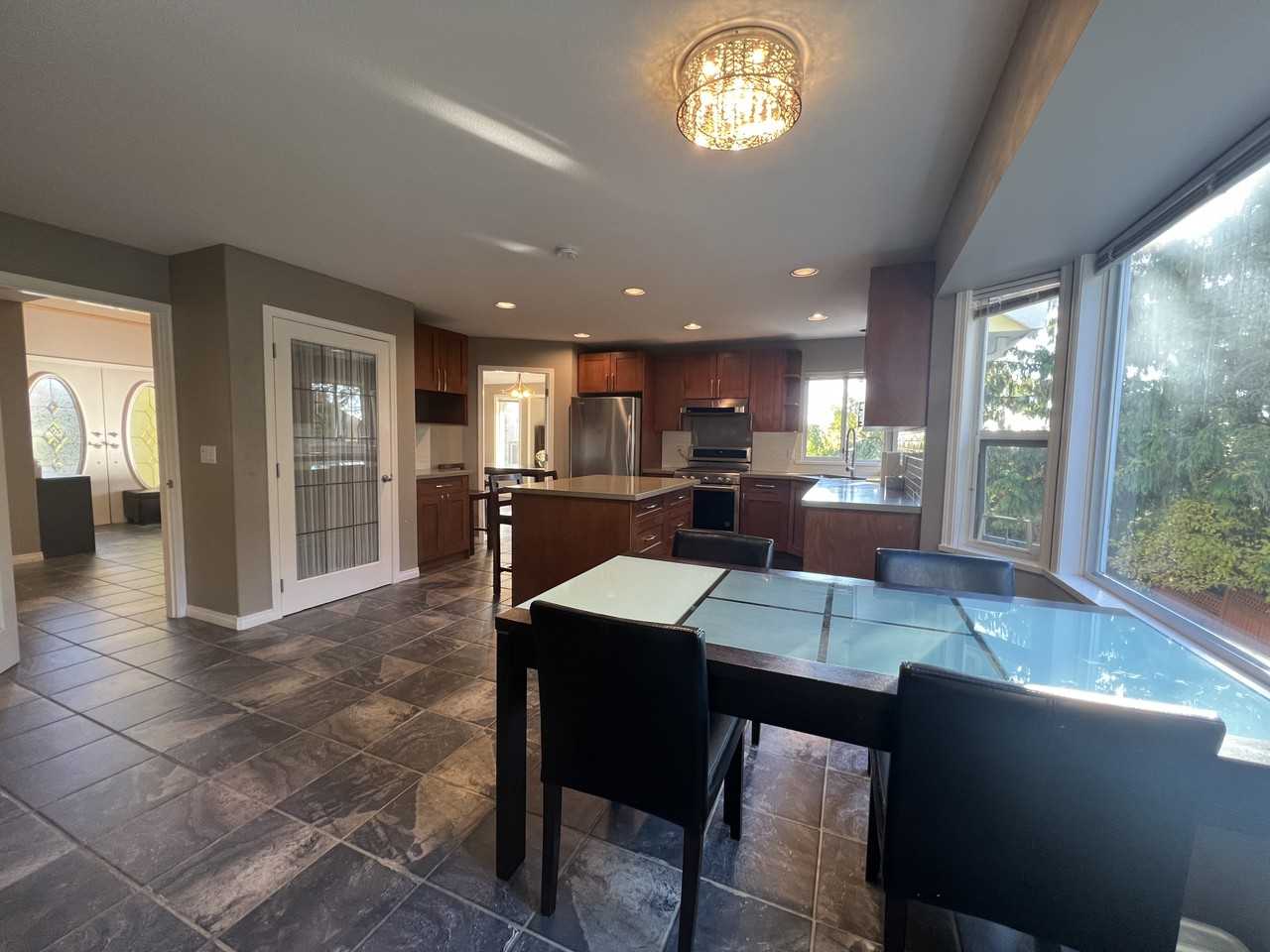 1546 Bigleaf Crt - Photo 3 of 20