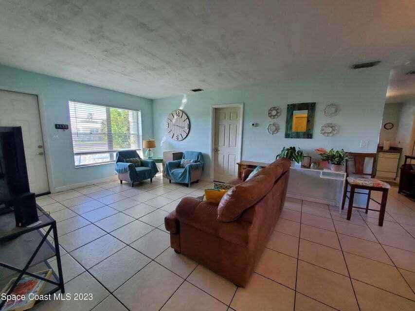 441 Sea Gull Dr #14781031 - Photo 3 of 10