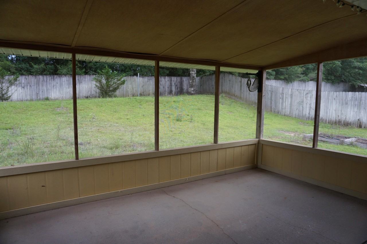 527 Tikell Dr - Photo 3 of 20