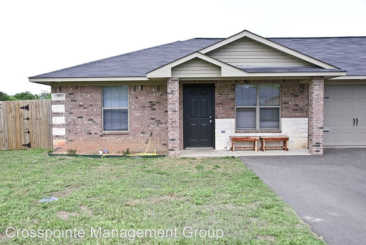 Mission Ranch Townhomes Apartments 16 16 W, Lindale, TX 75771 Zumper