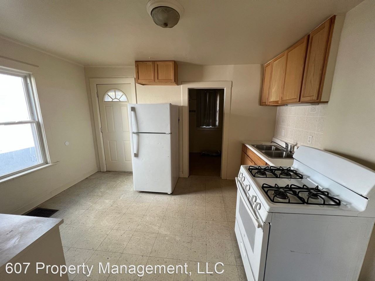 71 Crocker Ave. 71 Crocker Ave. - Photo 2 of 5