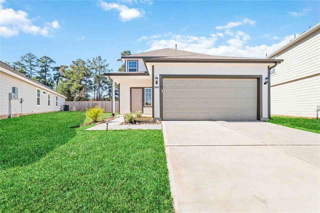 14001 Lamprey Dr - Photo 2 of 8