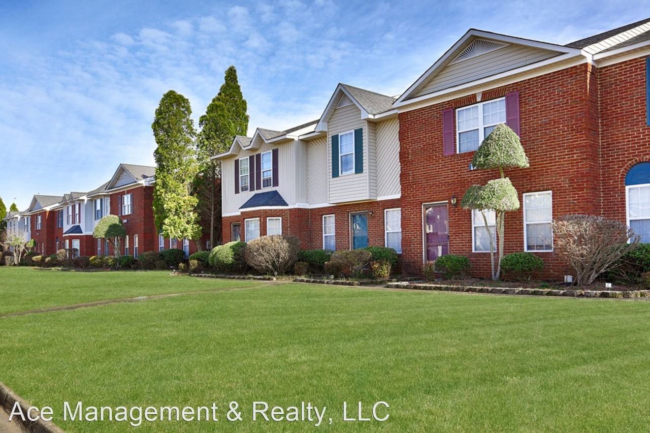 Huntington Place Townhomes - Photo 2 of 14