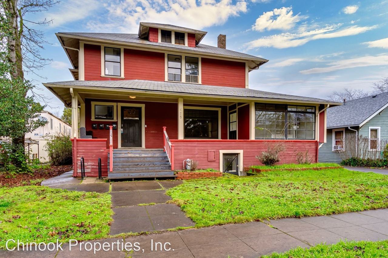 455 W 12th Building - Photo 3 of 34