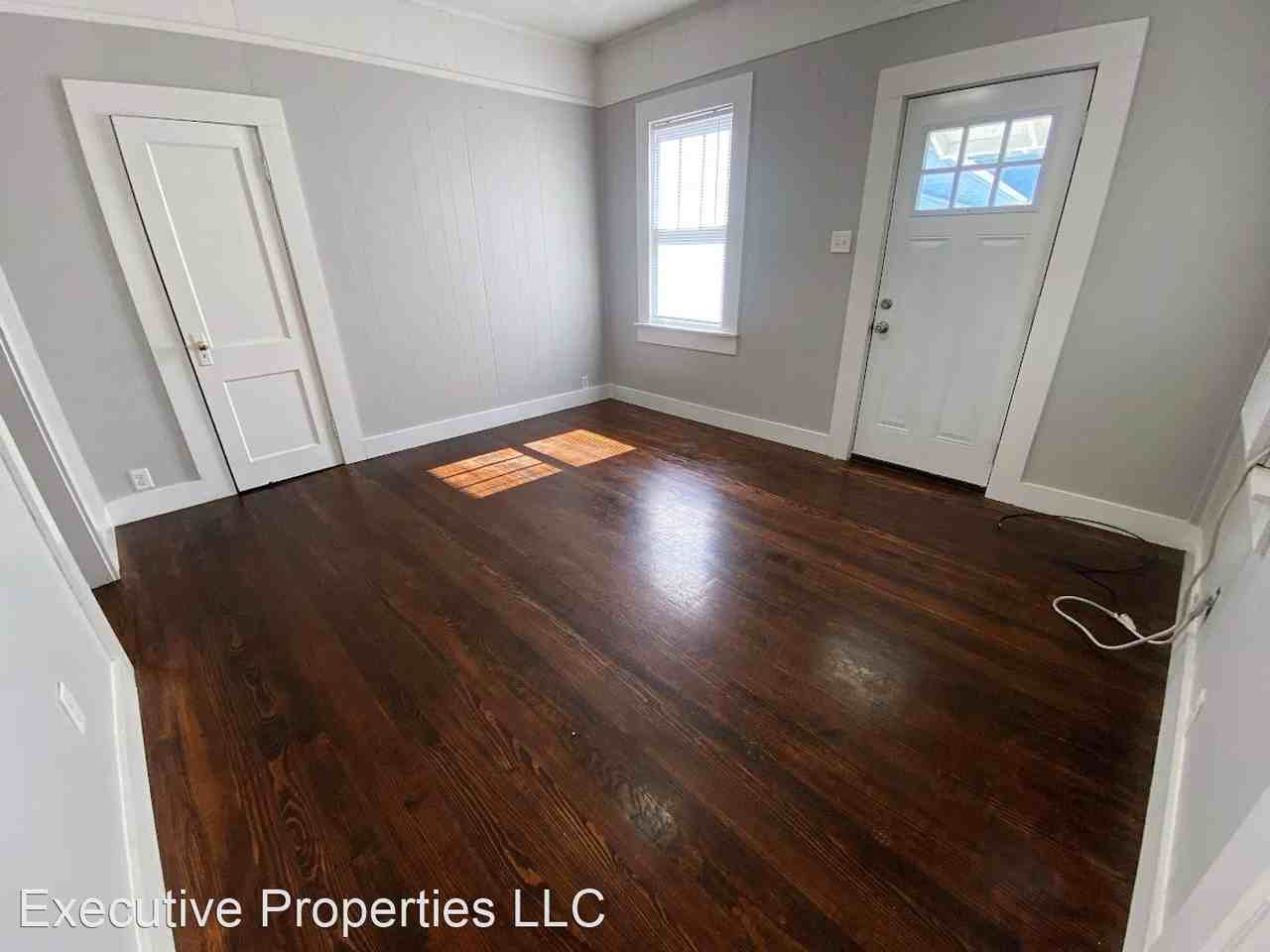 A-B 411 1/2 Pryce Street - Photo 3 of 11