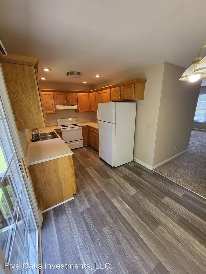 14 Five Oaks Drive - Photo 2 of 6