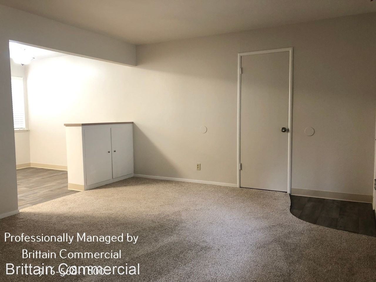 5200-5230 Riverside Blvd - Photo 3 of 13