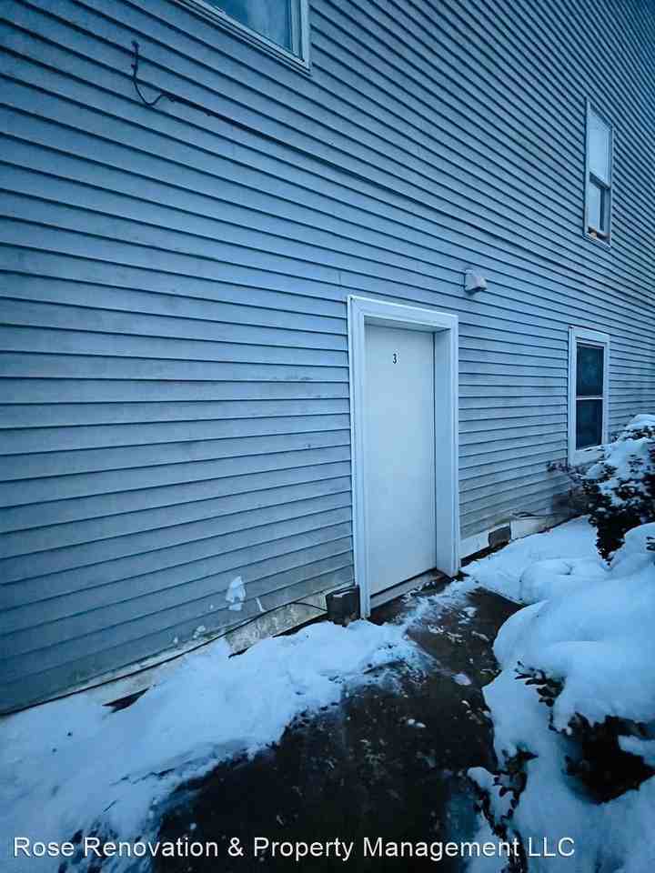 1338 Water St 31 Water St - Photo 2 of 12