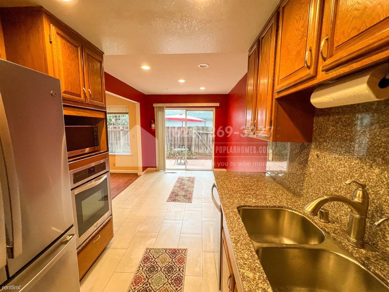 21678 Olive Ave - Photo 3 of 31