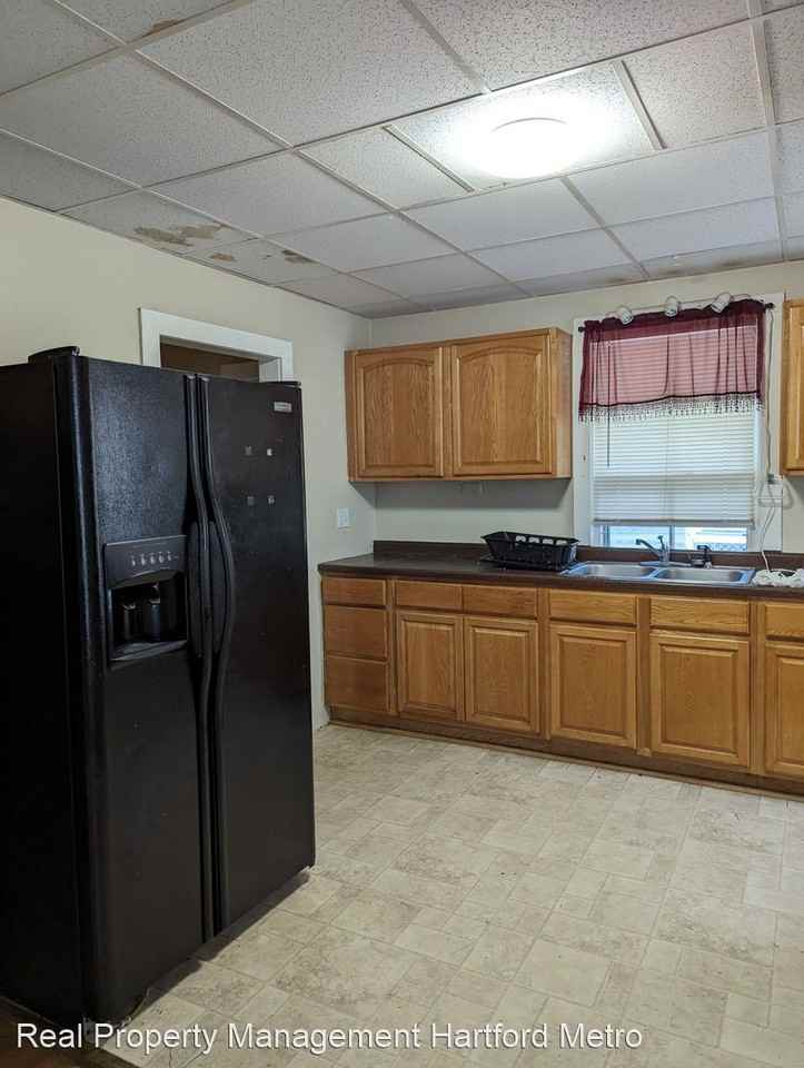 11A Village St - Photo 2 of 7