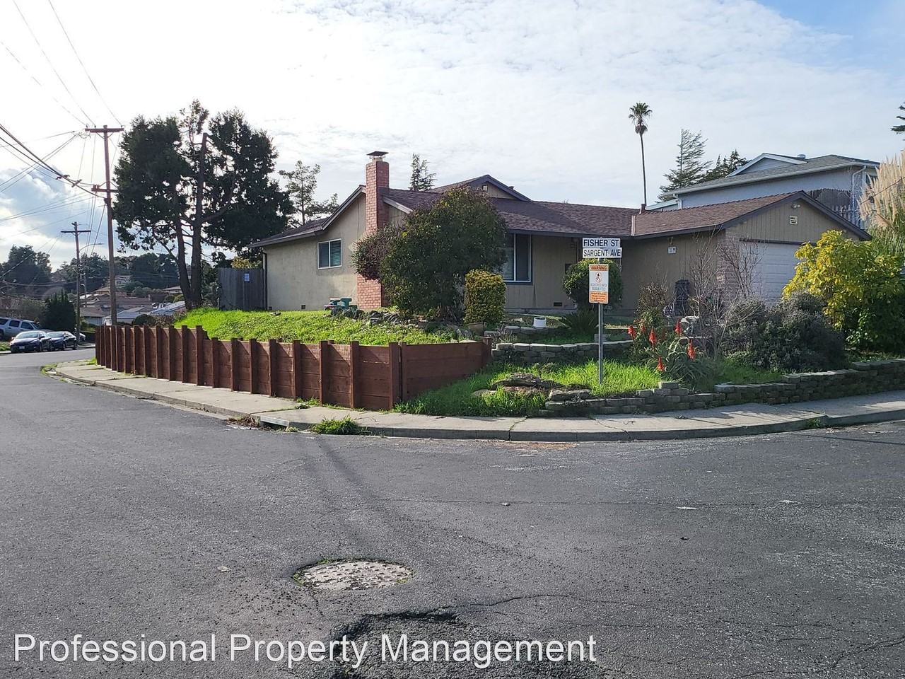 2481 Fisher St - Photo 2 of 14