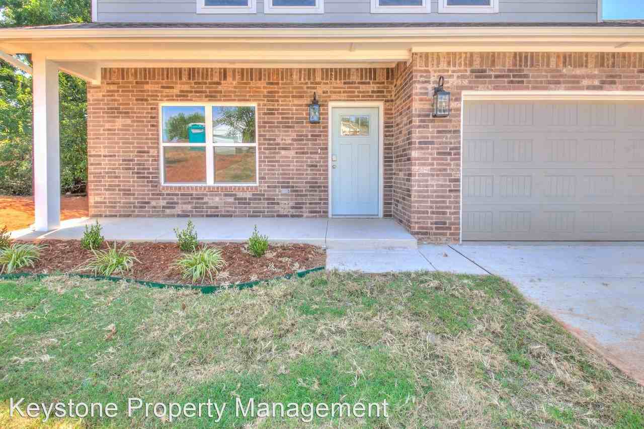 316 W 3rd St - Photo 2 of 34