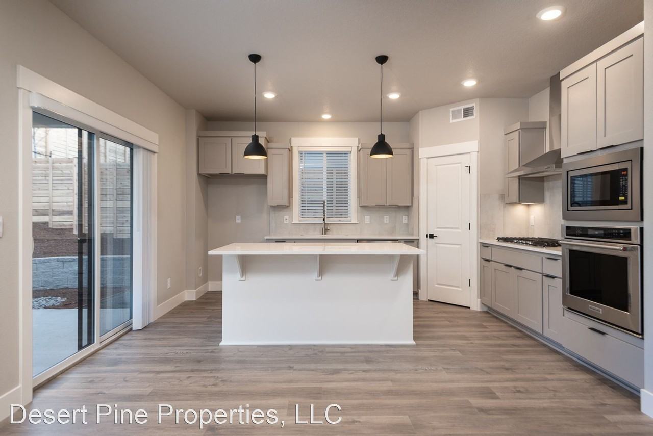 61202 Sw Beverly Way - Photo 3 of 27