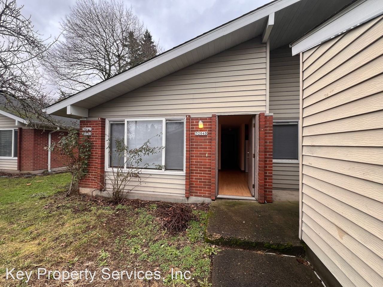 2500 Main St - Photo 3 of 8