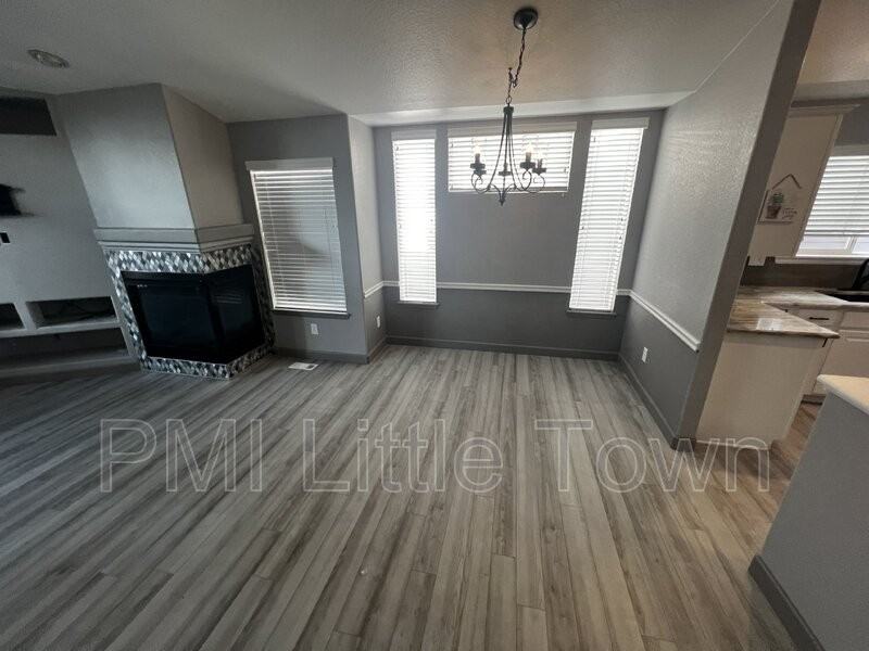 10647 W Bellwood Pl - Photo 2 of 23