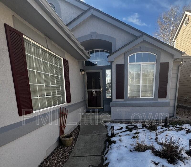 10647 W Bellwood Pl - Photo 3 of 23