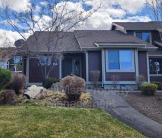 featured image of 1445 Highland View Loop