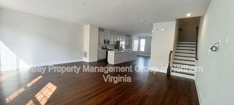 10706 Shadewell Spring Way - Photo 2 of 30