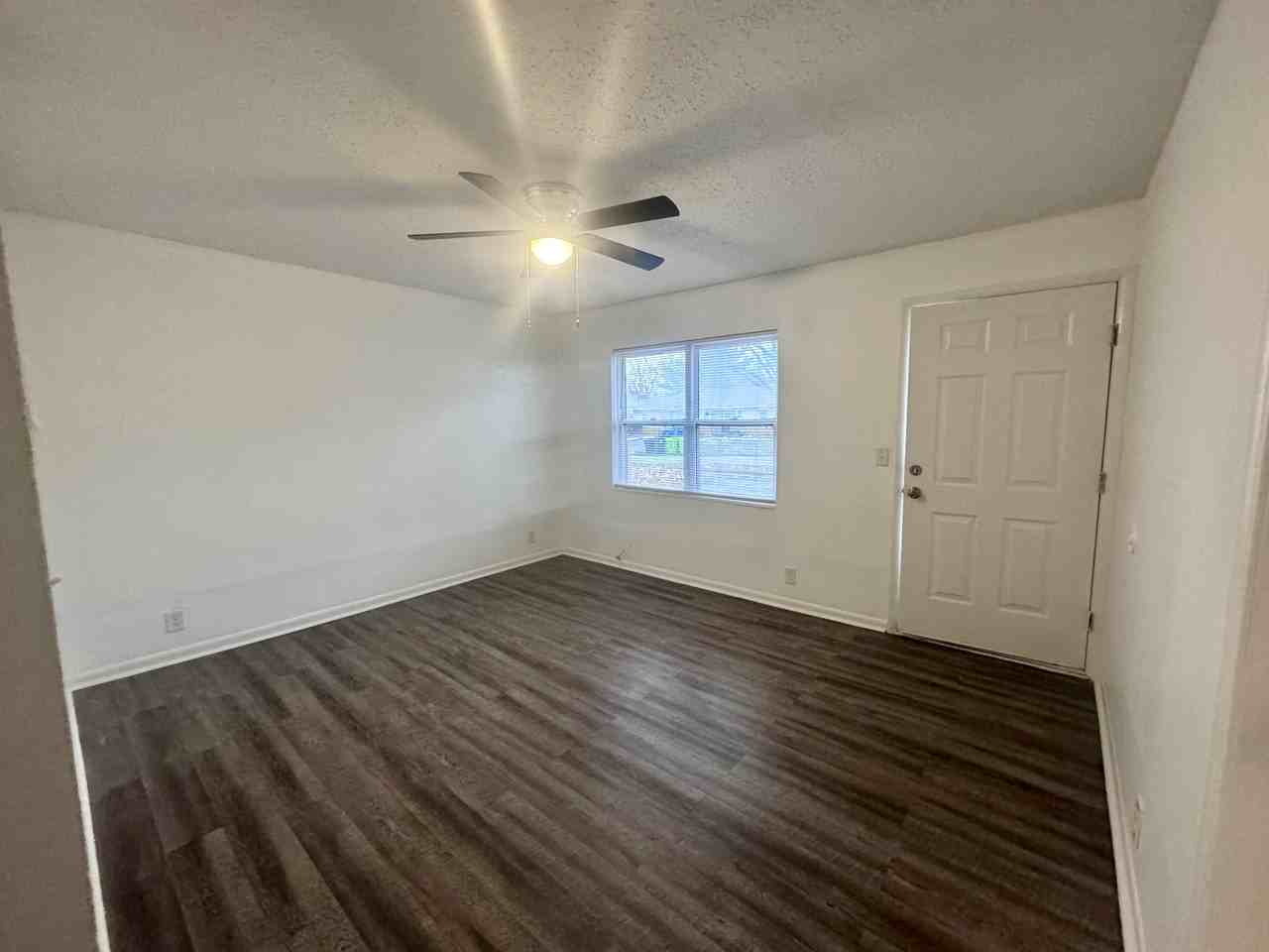 4817 Nw Homestead Ter #4817 - Photo 3 of 9