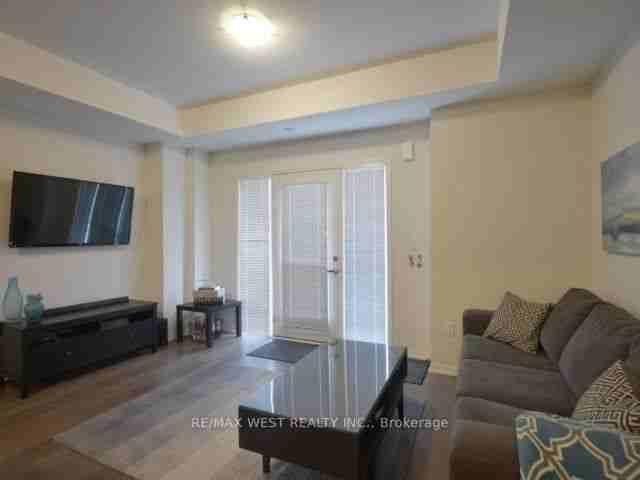 3115 Boxford Cres #13 - Photo 3 of 14