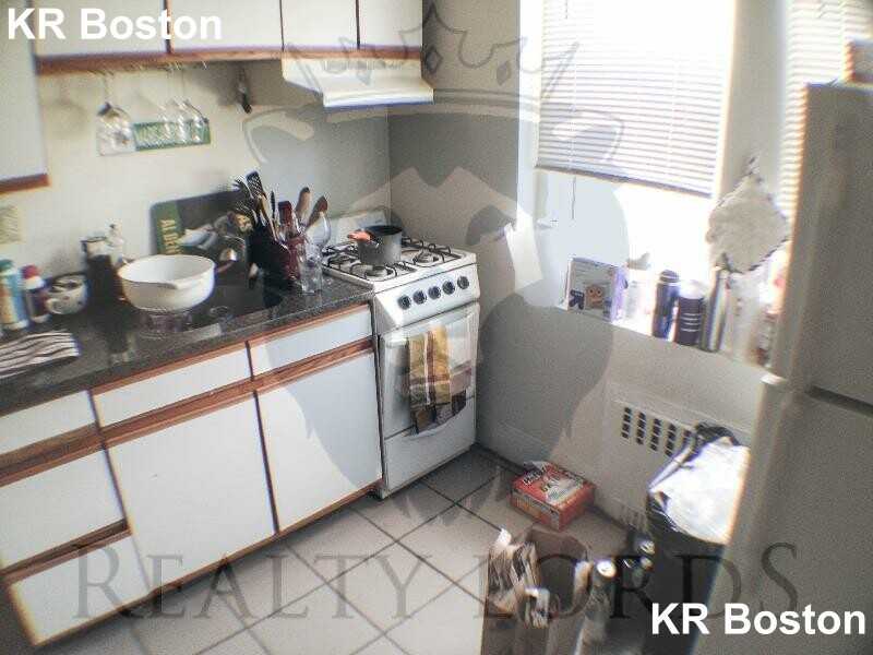 Gordon St. & Commonwealth Ave. #16 - Photo 5 of 17