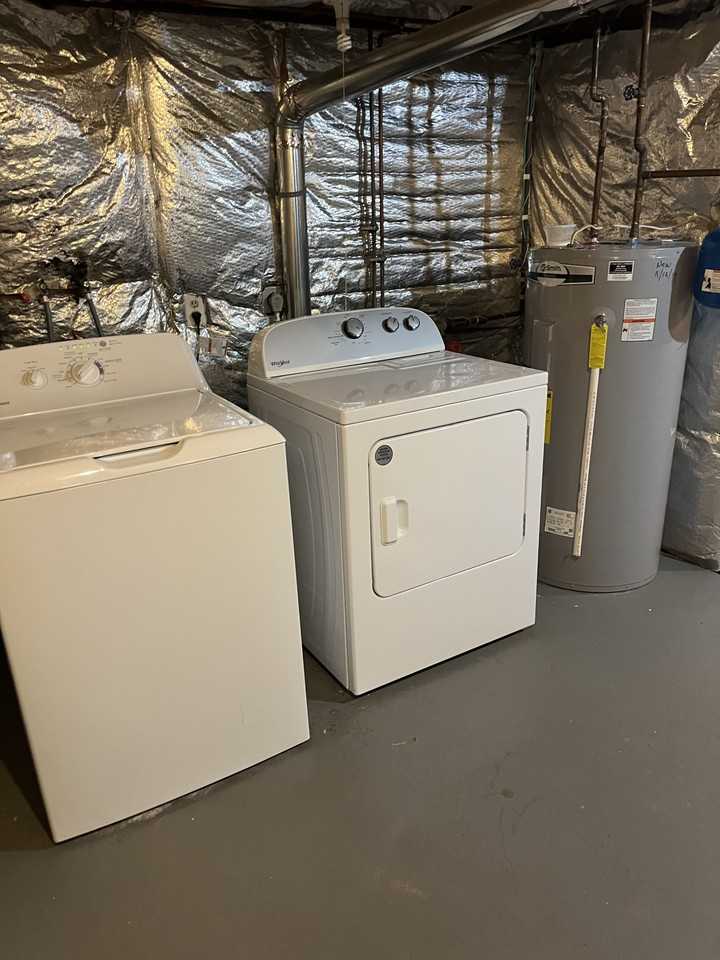 211 Inverness Cir - Photo 2 of 18