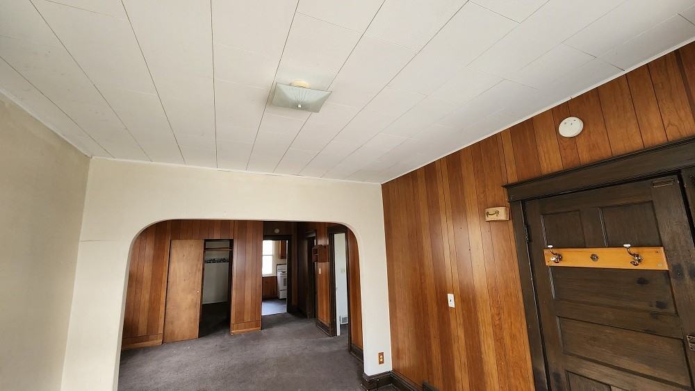 208 W Milwaukee St - Photo 2 of 10