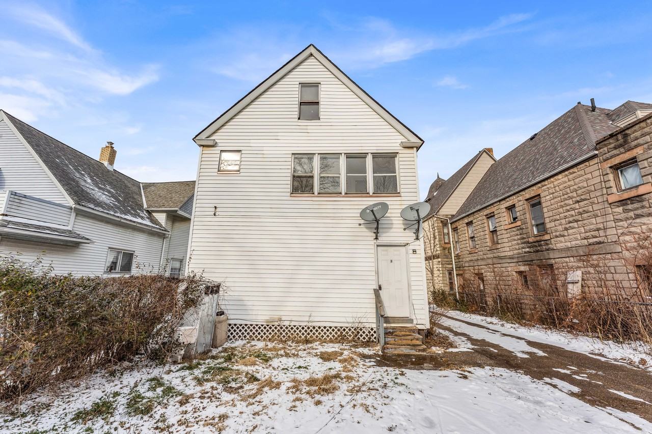 6632 Fleet Ave - Photo 3 of 4