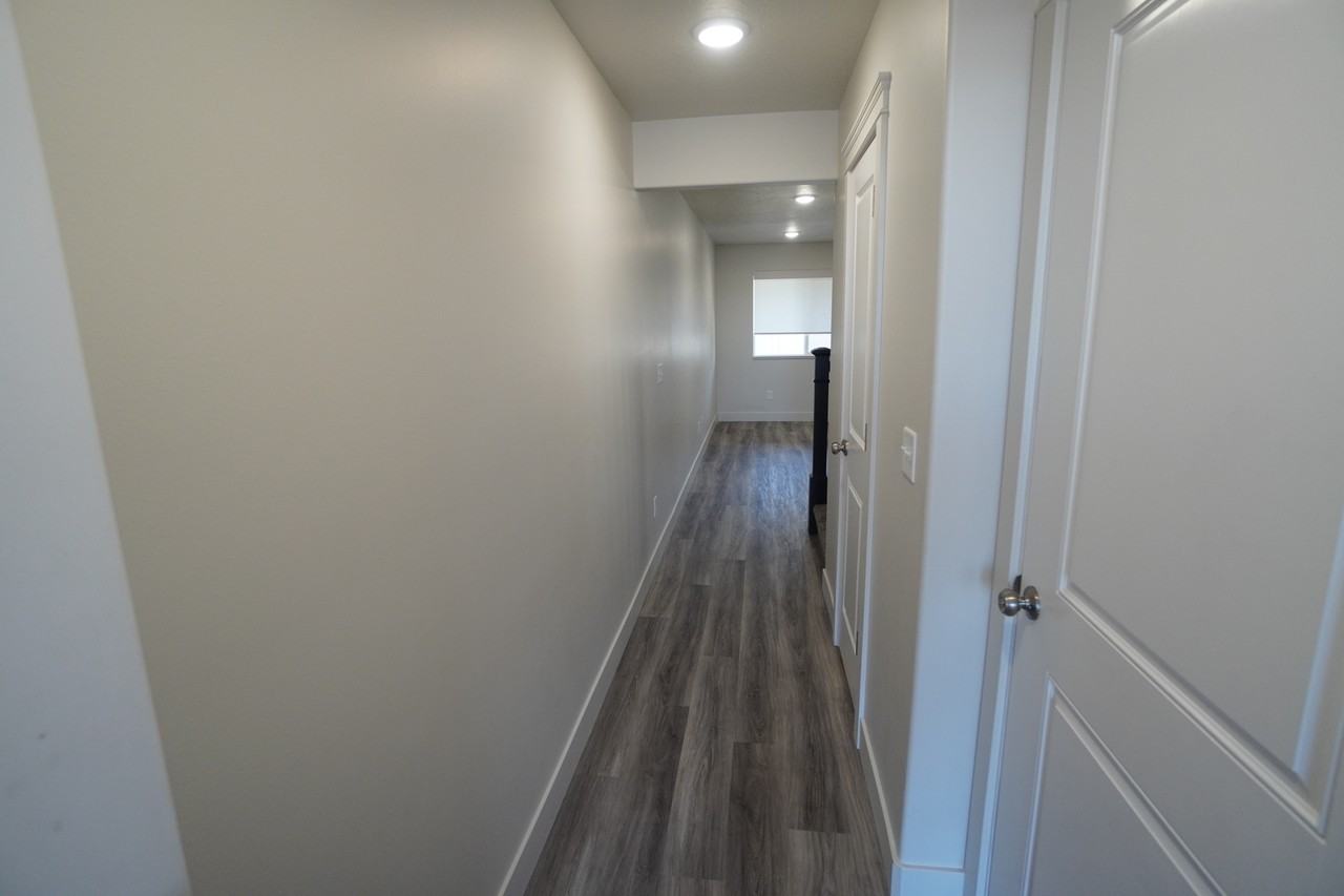 3480 Ws - Photo 3 of 33