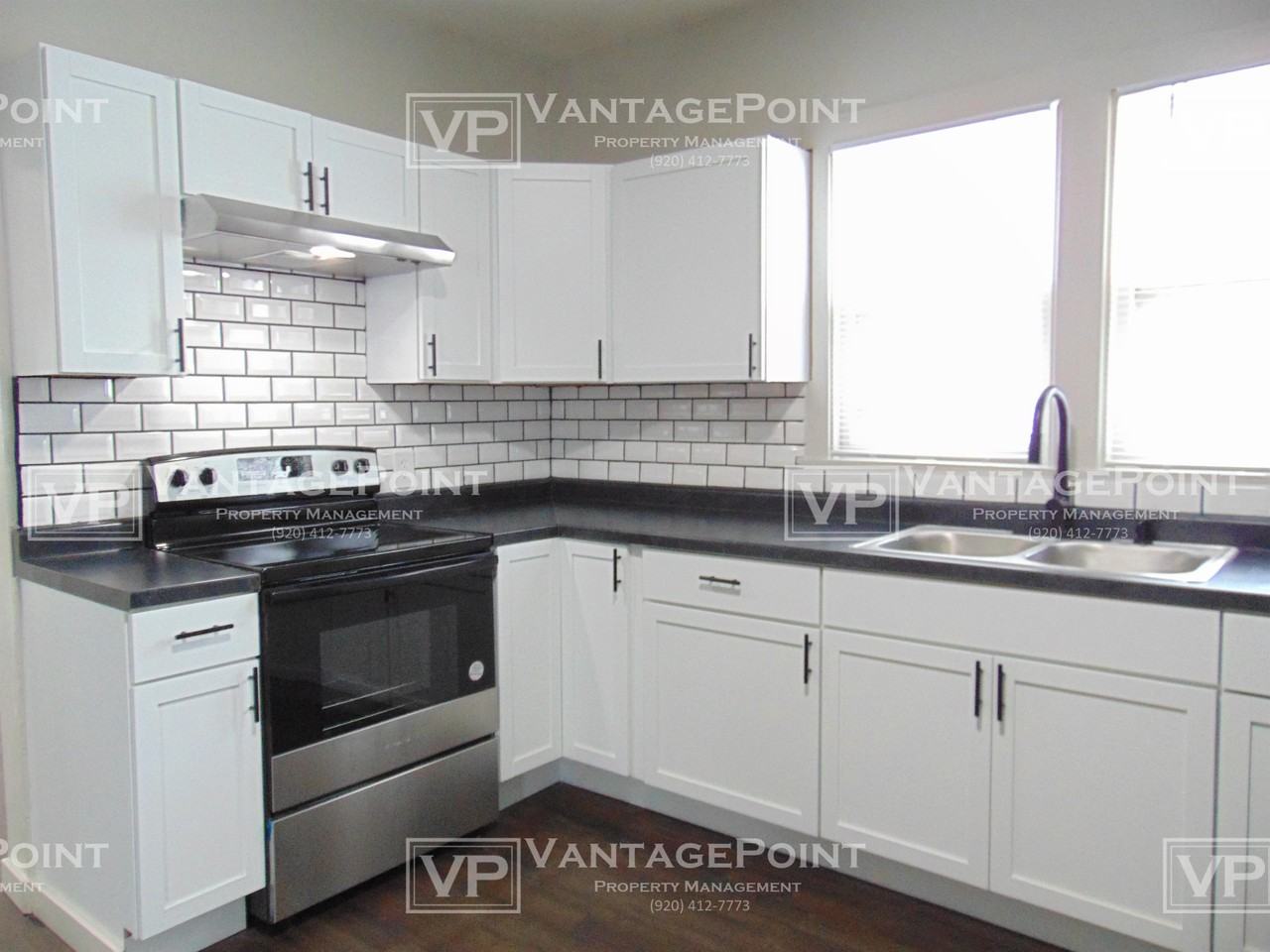 1158 Emilie St Lowr - Photo 2 of 21