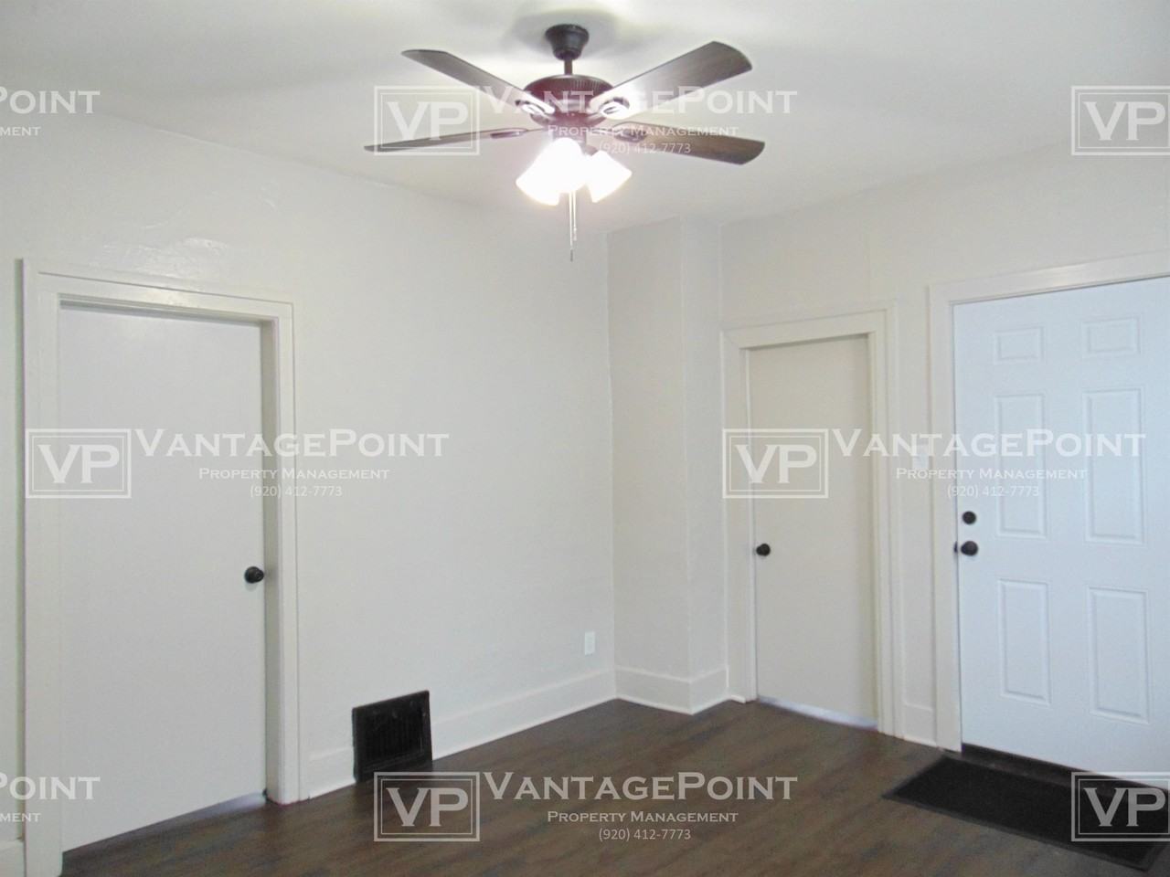 1158 Emilie St Lowr - Photo 3 of 21