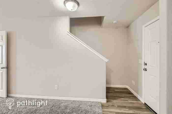 227 W Watson Ct - Photo 2 of 24