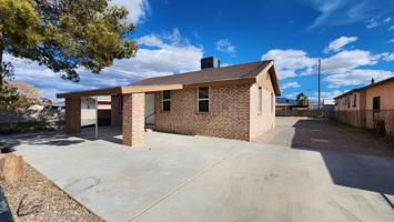 featured image of 211 Edgewood Dr #1