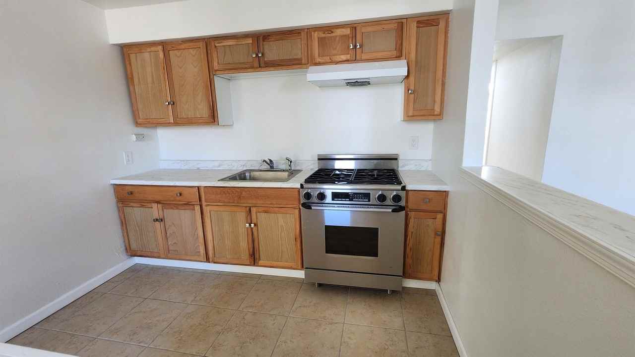 211 Edgewood Dr #1 - Photo 3 of 11