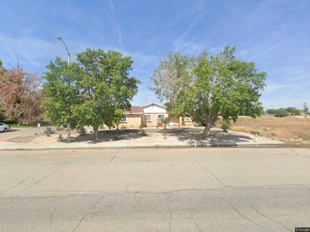 38657 25th St E - Photo 2 of 3