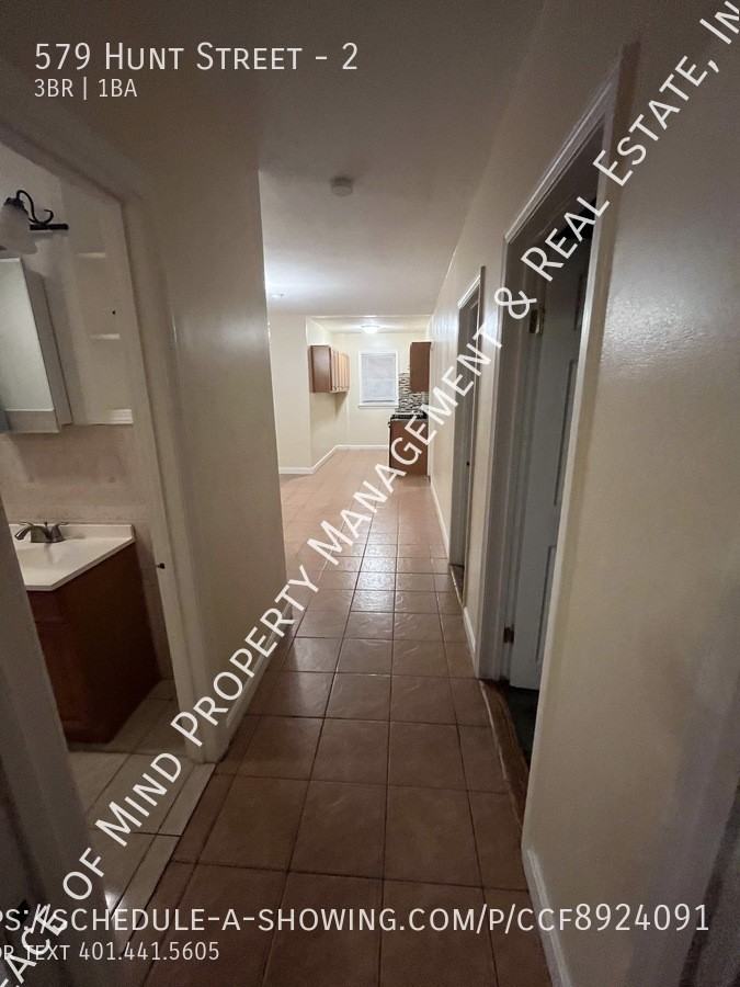 579 Hunt St #2 - Photo 3 of 18