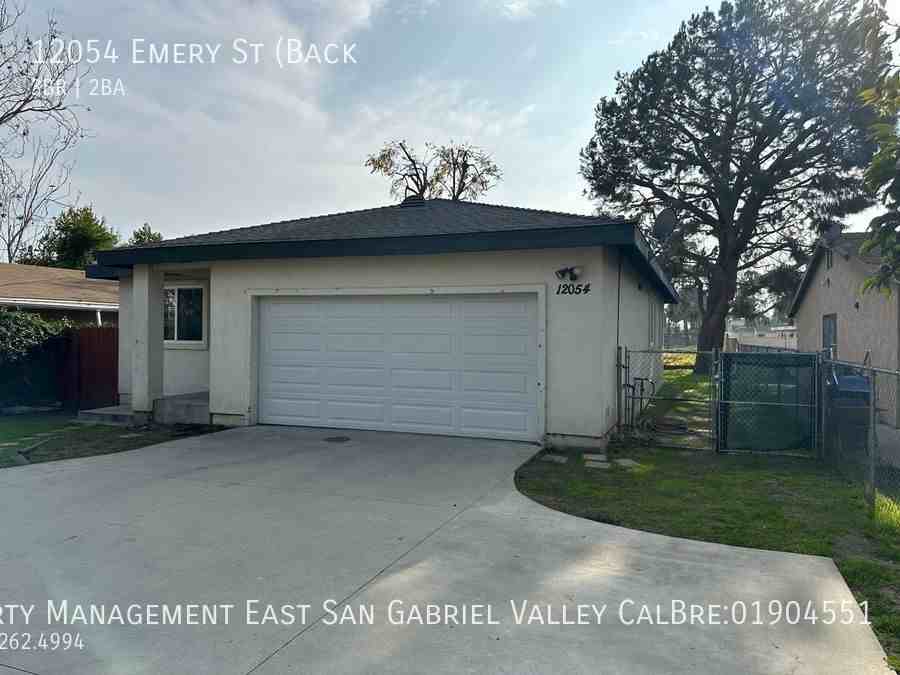 12054 Emery St - Photo 2 of 16