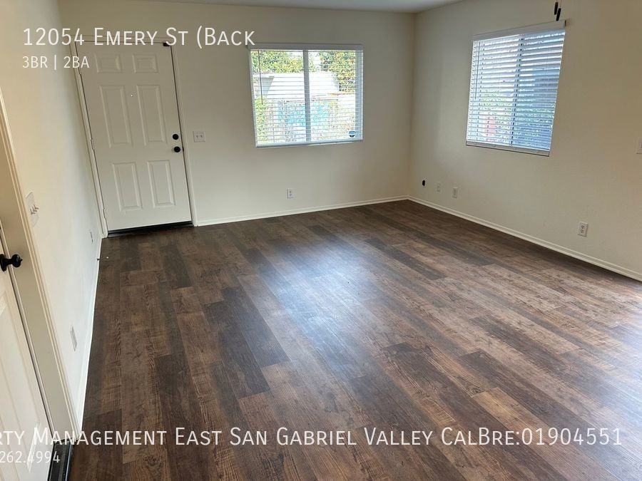 12054 Emery St - Photo 3 of 16